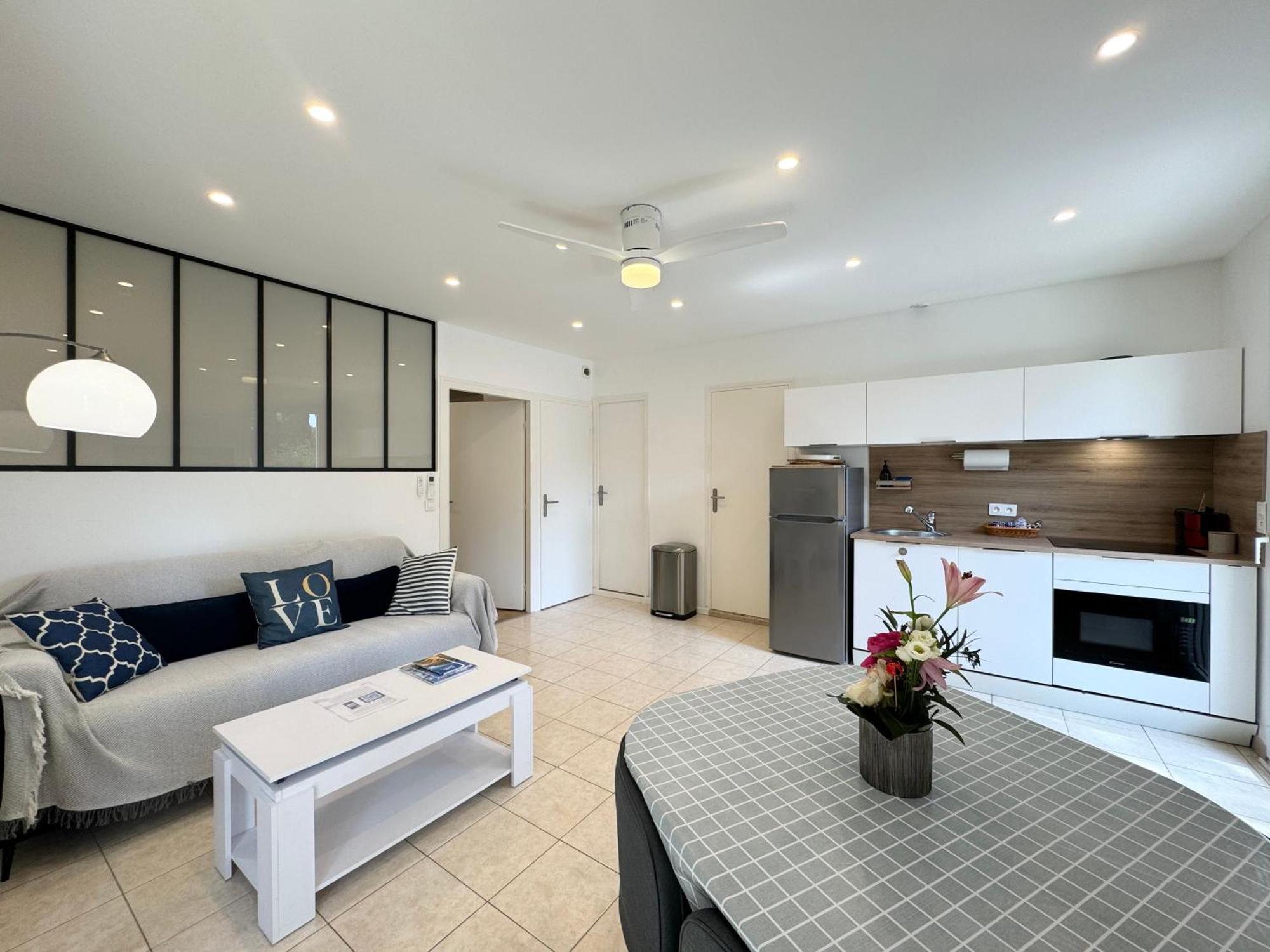 Appartement 1Ch Avec Terrasse Et Jardinet A 400M De La Plage Cavalaire-sur-Mer Εξωτερικό φωτογραφία
